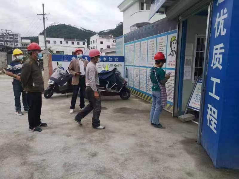 屯溪城建投公司多措并舉，筑牢建筑工地“防疫墻”