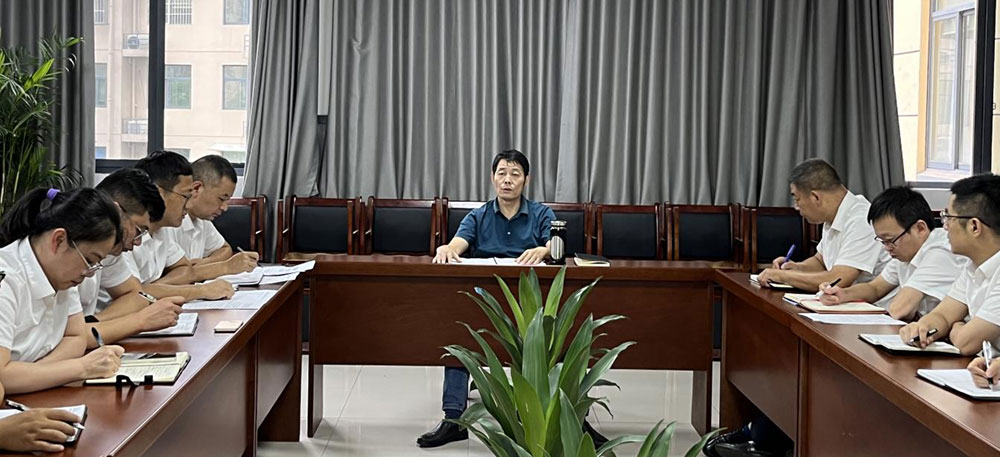 城建投公司黨支部召開黨員（擴大）會議暨酒駕、醉駕等違法犯罪行為警示教育集體談話會